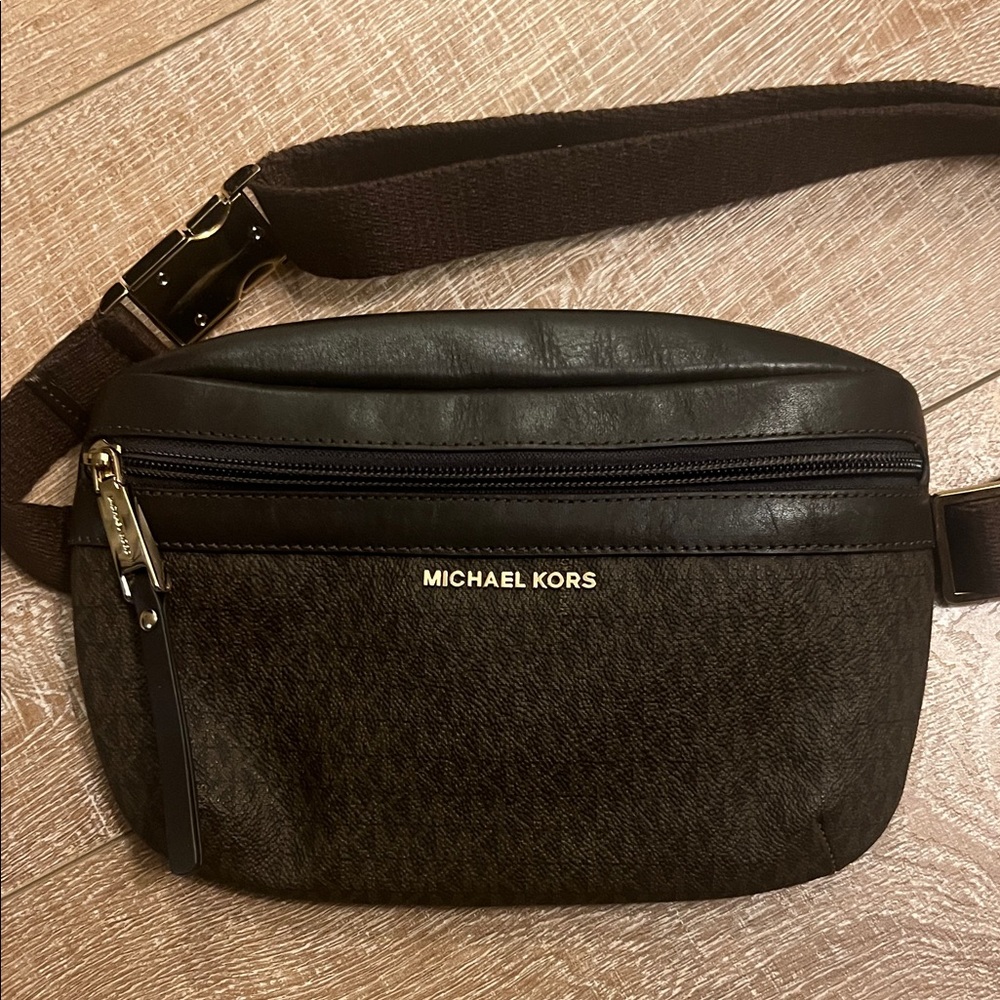 Michael Kors Belt Bag in Dark Brown and Black